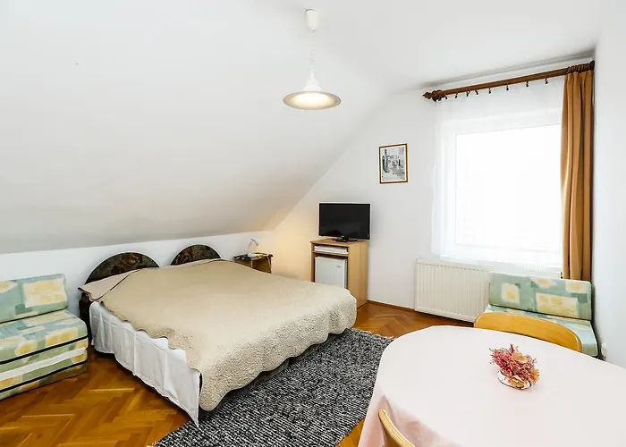 Burg Vendeghaz Nocleg ze śniadaniem