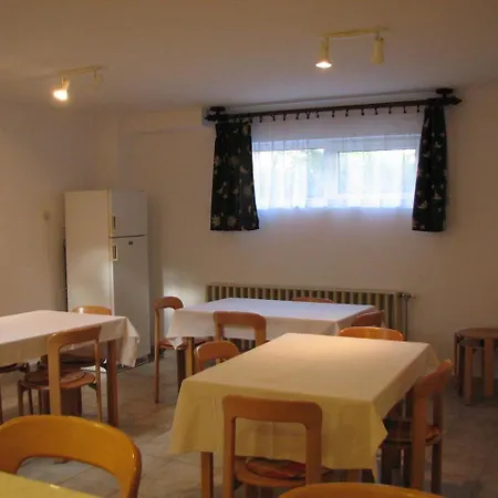 Bed & Breakfast Burg Vendeghaz *