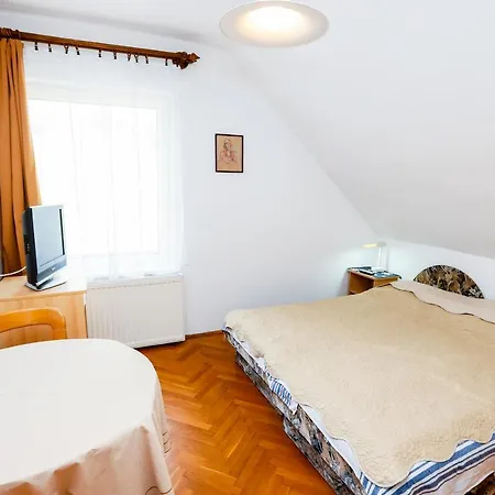 Bed & Breakfast Burg Vendeghaz